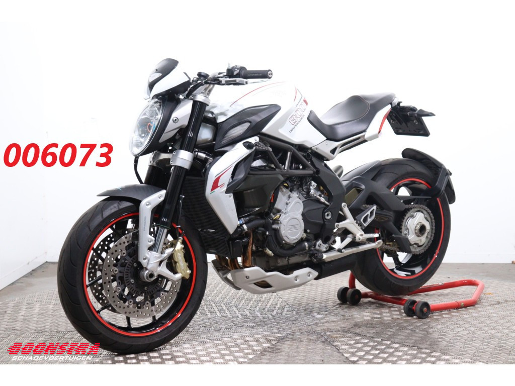 MV Agusta  Brutale Dragster 800 ABS Lap Timer Quickshift 19.101 km!